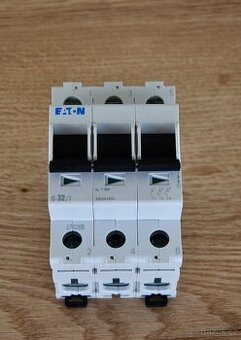 Prodám nový Spínač EATON IS-32/3 (Z-SE-32/3) 3TE