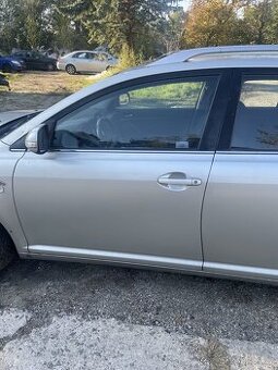 Toyota Avensis 2004 2.0 d4d 85kw