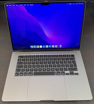 MacBook Air 15" M3 16GB/256GB - zánovní