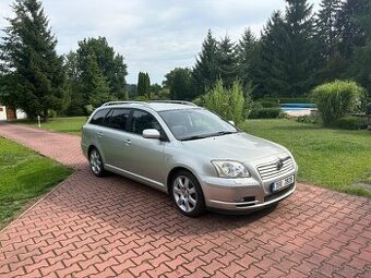 Toyota Avensis kombi T25 2.0 benzin