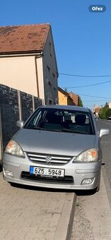 Suzuki Liana