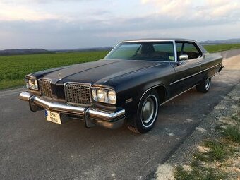 Oldsmobile Ninety-Eight Regency Coupe