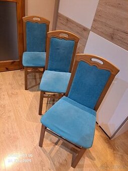 Jidelni stul a 6 židlí