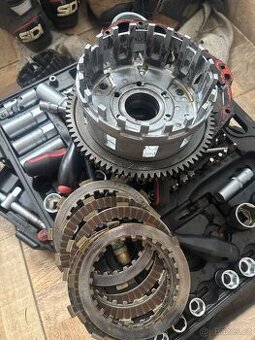 Kompletni spojka na Suzuki Gsxr 750 00-03