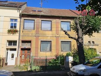 Prodej rodinného domu, plocha 230 m2, zahrada, garáž, Litomě