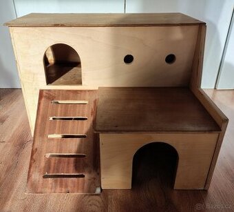 Prostorný dřevěný domek/domeček/ vila pro morče 45x51x36 cm