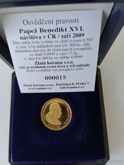 Zlatá medaile vydaná k návštěvě papeže Benedikta XVI.