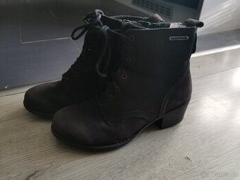 Podzimní boty zn. Lasocki vel. 36