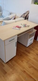 Psací stůl / Kancelářský stůl + Sada pro návrat do školy zda