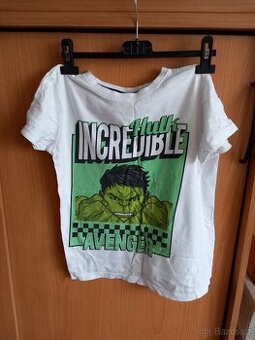 Tričko vel.134/140 zn. Avengers