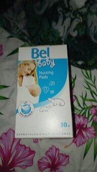 Prsní vložky na kojení