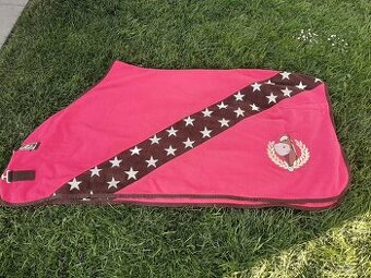 Eskadron nici S cervena