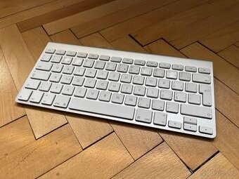 BT Klávesnice Apple