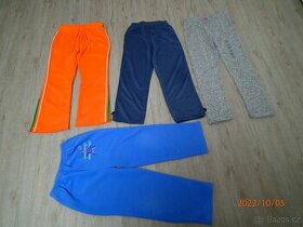 Dětské tepláky, vel. 122