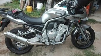 Yamaha fzs1000
