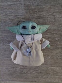 Interaktivní figurka Baby Yoda