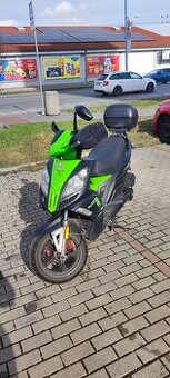 Skútr Maxon Blade černo-zelená 125ccm
