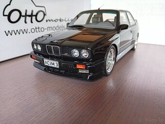 BMW E30 a Mercedes-Benz W201 1:18 Ottomobile