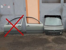 Pravé přední dveře, páté dveře Octavia I sedan