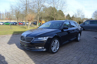 PRODÁM ŠKODA SUPERB COMBI 2.0TDI 150PS MAXIMÁLNÍ VÝBAVA 2015