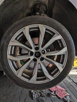 Audi A6 alu letní 255/40 R19