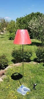 Stojací lampa -