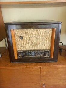 Rádio s gramofonem