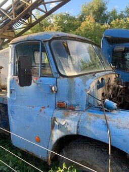Tatra 148 kabina