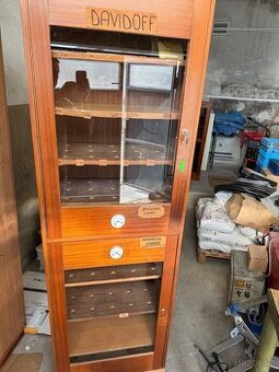 Humidor na doutníky.