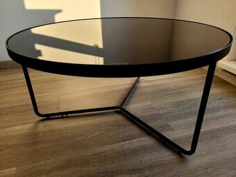 Prodám černý skleněný konferenční stolek ARTEMIDA.