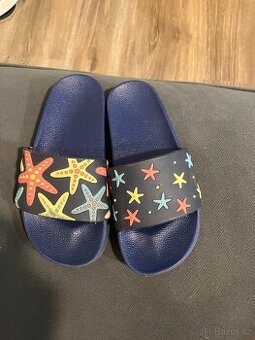 Dívčí  pantofle