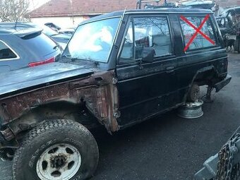 Mitsubishi Pajero I. - vůz na náhradní díly