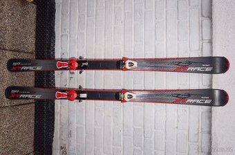 Málo jeté carvingové lyže 150 cm TecnoPro, bezvadný stav.