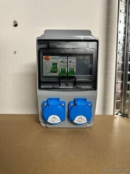 Zásuvková skríň 2x230V PROUDOVÝ CHRÁNIČ