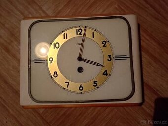 starožitné hodiny