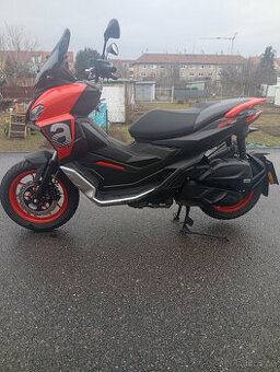 Aprilia SR GT 200 Sport line