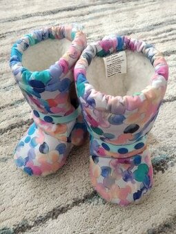 Zimní capáčky do nosítka