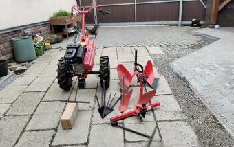 Multifunkční kultivátor