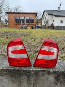 Škoda Fabia 1 Hatchback - zadní světla