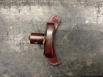 Bakelitová kontaktnice neutrálu Jawa ČZ Pulbuben Perak 6.