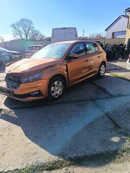 Škoda fabia 4 1.0 MPI 59 kW najeto  7 tis Evo