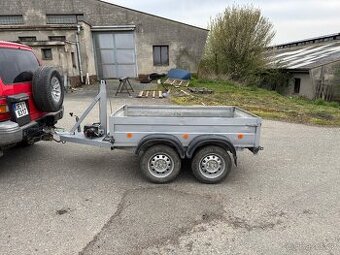 Sklápěcí přívěs