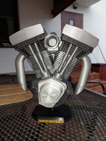 Harley Davidson motor dekorace