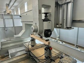 Volné výrobní kapacity truhlářství, obrábění dřeva na CNC
