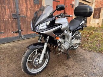 Yamaha FZ6 Fazer 600, 2004,72Kw,NOVÉ PNEU, KUFR,SERVIS