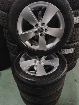Originál alu kola 17" na Škoda Superb III. letní