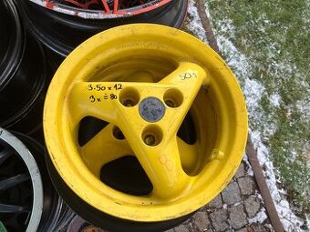 3.5x12 , 3x80mm (přibližně) , aludisky scooter Peugeot