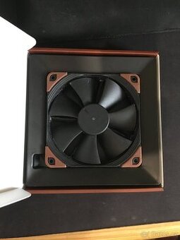 Noctua NF-F12 industrial PPC-3000 PWM