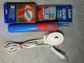 Braun Oral B modrá/červená