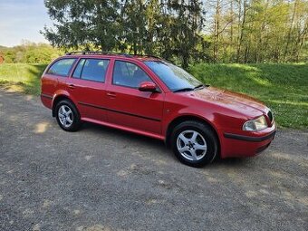 Škoda Octavia combi 1,6 MPi 75 kW ČR serviska I. Maj